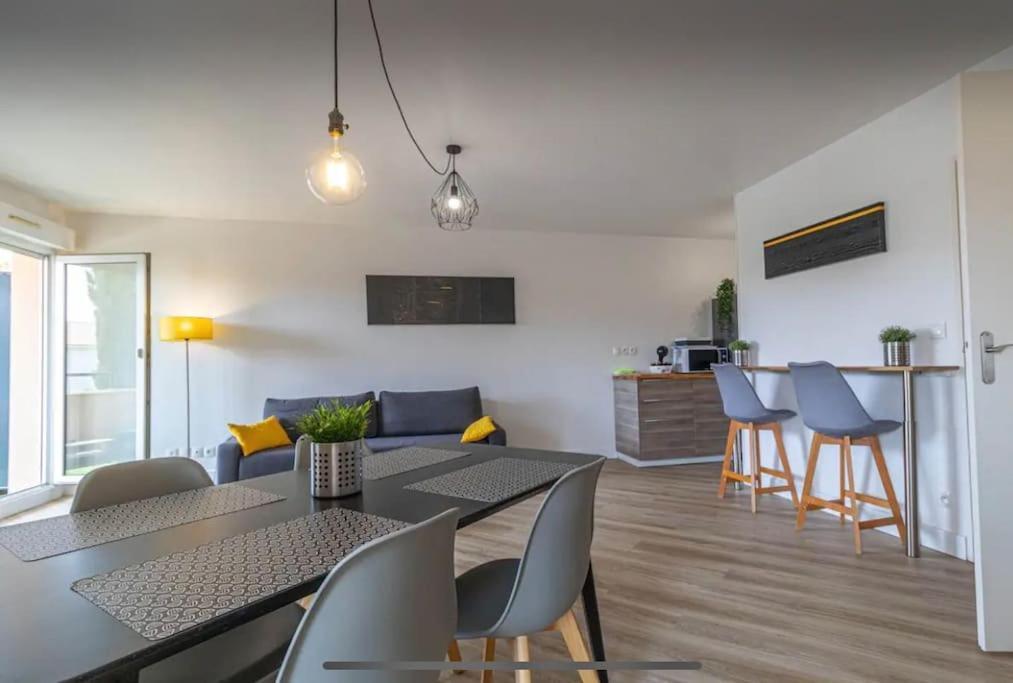 Appartement *T3*Toulouse Purpan+Parking+Piscine Extérieur photo